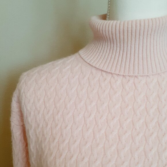Kirkland Cashmere Cable Sweater - Picture 1 of 12